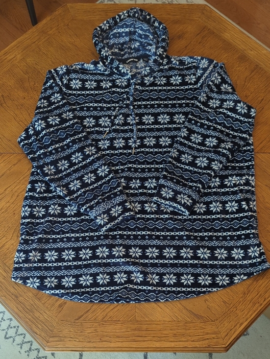 Lands' End Tops - Women'sLands' End Navy and White Fair Isle Snowflake Hoodie Soft And Fuzzy
